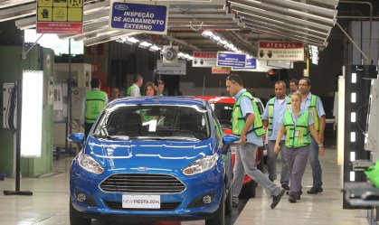 Sem Ford e Mercedes, Brasil perde até 10% da capacidade produtiva de veículos