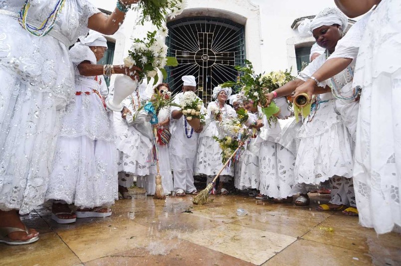 Lavagem da escadaria do Bonfim