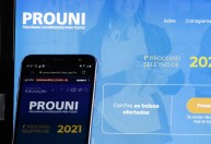 Bolsonaro altera MP e amplia acesso de alunos de escolas privadas ao ProUni