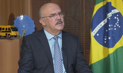 À PF, ministro da Educação se diz constrangido e se desculpa por fala sobre gays