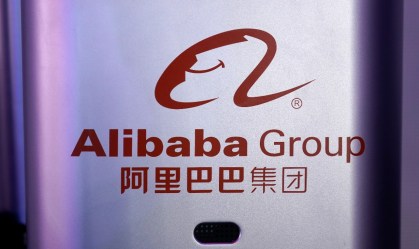 Lojas de aplicativos chinesas excluem navegador do Alibaba