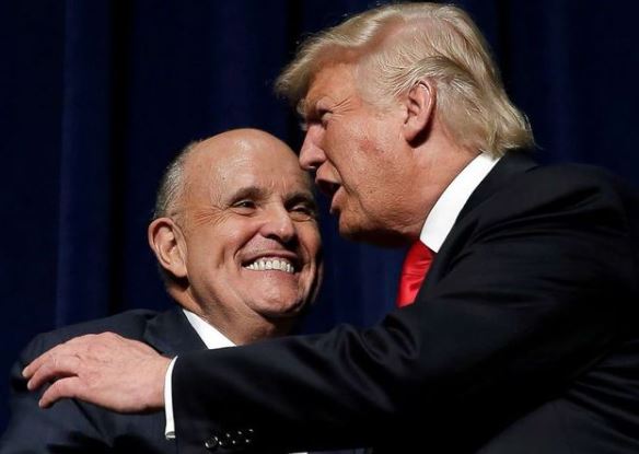 Donald Trump e seu advogado Rudolph Giuliani