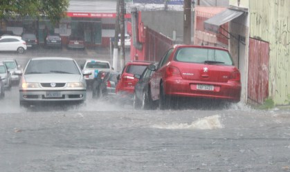 Temporal coloca parte de São Paulo em estado de atenção para alagamentos