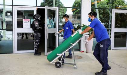 Manaus vive terceira onda por causa dos não vacinados, alerta pesquisador