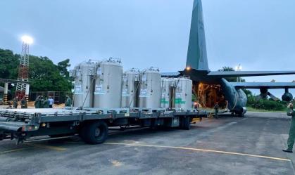 Avião da FAB chega a Manaus com oxigênio para abastecer hospitais