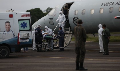 Primeiros pacientes com Covid-19 são transferidos de Manaus para outras capitais