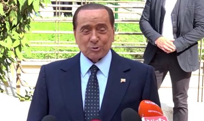 O ex-primeiro-ministro italiano Silvio Berlusconi 