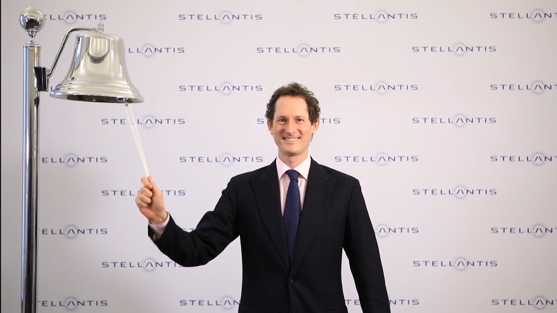 Presidente do conselho de administração da Stellantis, John Elkann