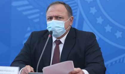 Em carta, Pazuello agradece embaixador da China por envio de insumos ao Brasil