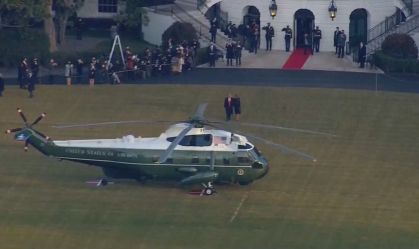 Donald Trump deixa a Casa Branca horas antes da posse de Joe Biden