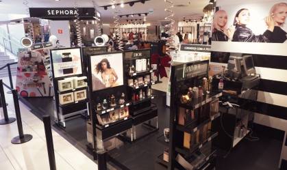Escalada de furtos faz Sephora rever estratégia de venda de perfumes nos EUA