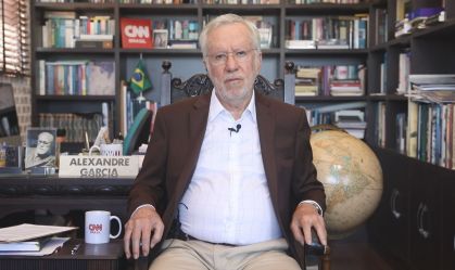 Alexandre Garcia: Logística para chegada da vacina da Índia retarda distribuição