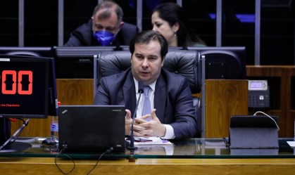 Câmara aprova PEC que cria 'orçamento de guerra' contra coronavírus