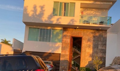 Funcionário construiu uma casa de luxo com valores não declarados