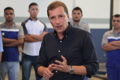 O prefeito de Porto Velho, Hildon Chaves (PSDB), reforçou que os moradores fique