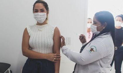 MP-RR pede saída de namorada de prefeito nomeada para cargo antes de vacinação