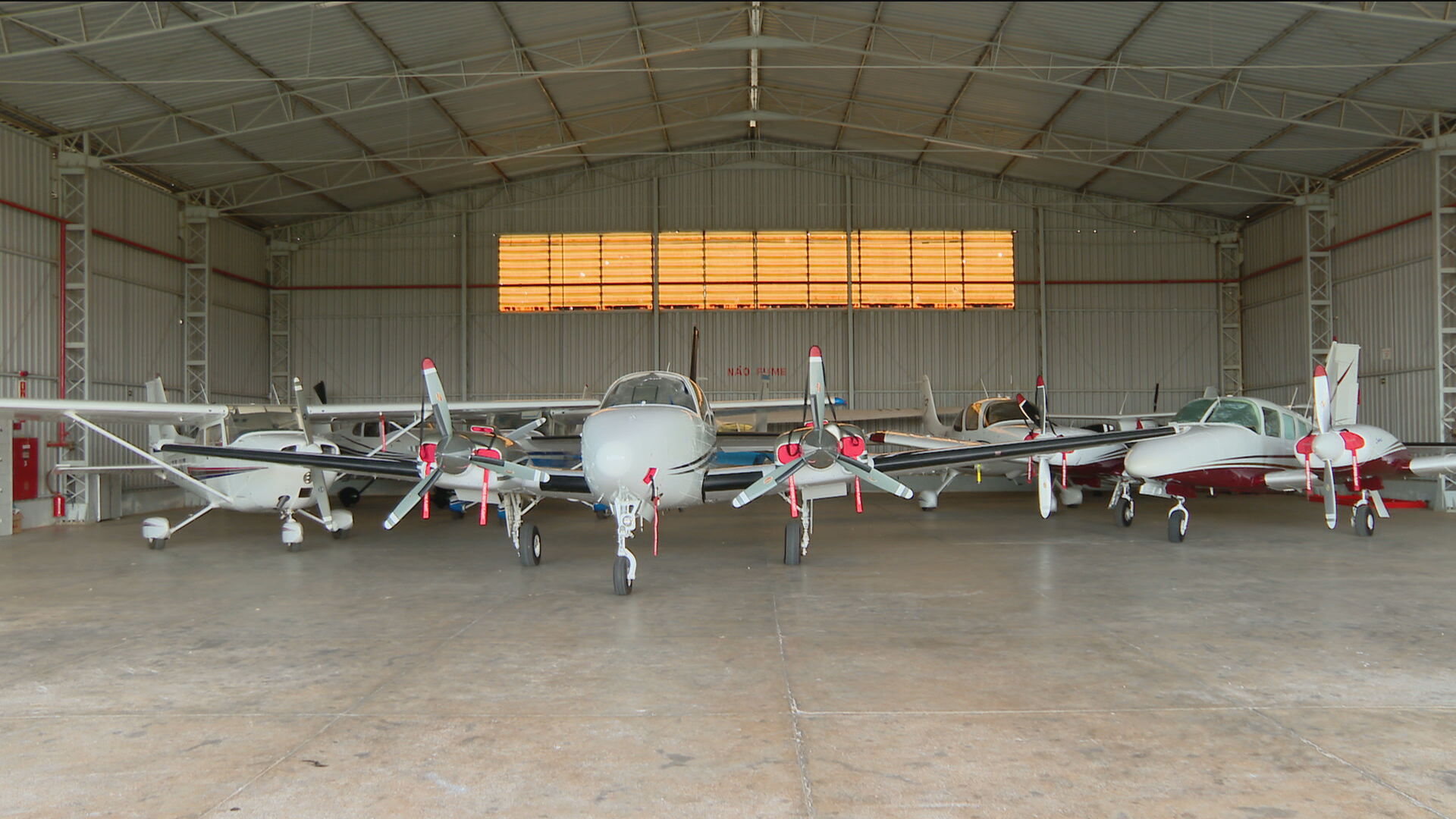Além da aviação comercial,  as aeronaves de pequeno porte também resolveram ajud