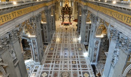 Papa Francisco abre Semana Santa com basílica vazia em meio a pandemia