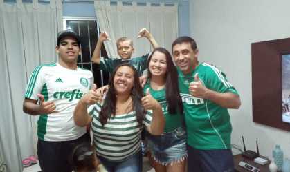 Torcedores trocaram estádios pelos sofás para assistir à final da Libertadores