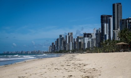 Pernambuco reabre praias para a prática de esportes em alguns municípios