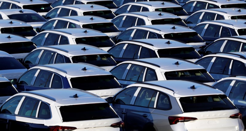Pátio de automóveis