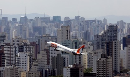 Homem ameaça colocar fogo em avião durante viagem de Belo Horizonte a Guarulhos