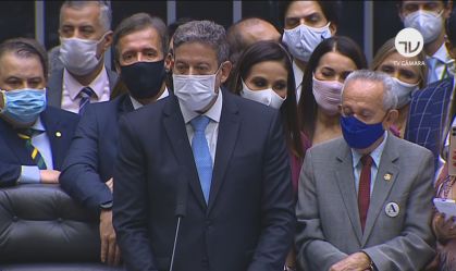 Presidente eleito da Câmara dos Deputados, Arthur Lira, faz seu discurso de poss