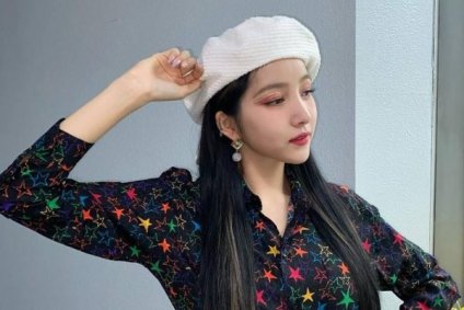 A cantora Sowon, do grupo feminino GFriend