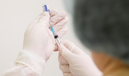 Dados da Saúde estimam vacinas para grupo prioritário até abril