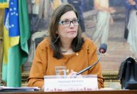 Lewandowski arquiva inquérito contra Bia Kicis após suposto ato de racismo