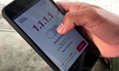Moradores de Mianmar não conseguem conectar ao Facebook após o bloqueio
