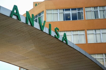 Fachada da sede da Agência Nacional de Vigilância Sanitária (Anvisa)