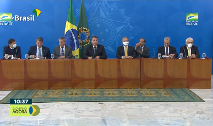 ICMS: Governo propõe mudar ou fixar valor para reduzir preço dos combustíveis