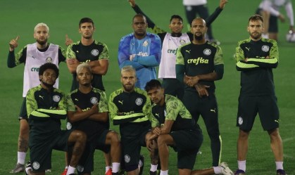 Jogadores do Palmeiras treinam para semifinal contra o Tigres no Mundial da Fifa
