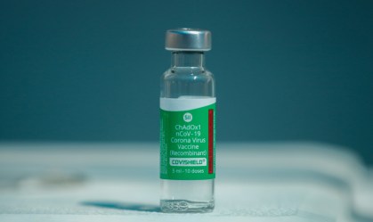 Fiocruz reduz a previsão de entrega de 1,4 milhão de doses da vacina de Oxford