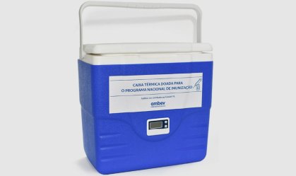 Ambev doa caixas térmicas para transporte de vacinas contra a Covid-19