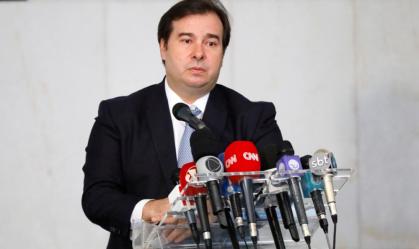 Governo negocia no Congresso para reduzir impacto de ampliar auxílio emergencial