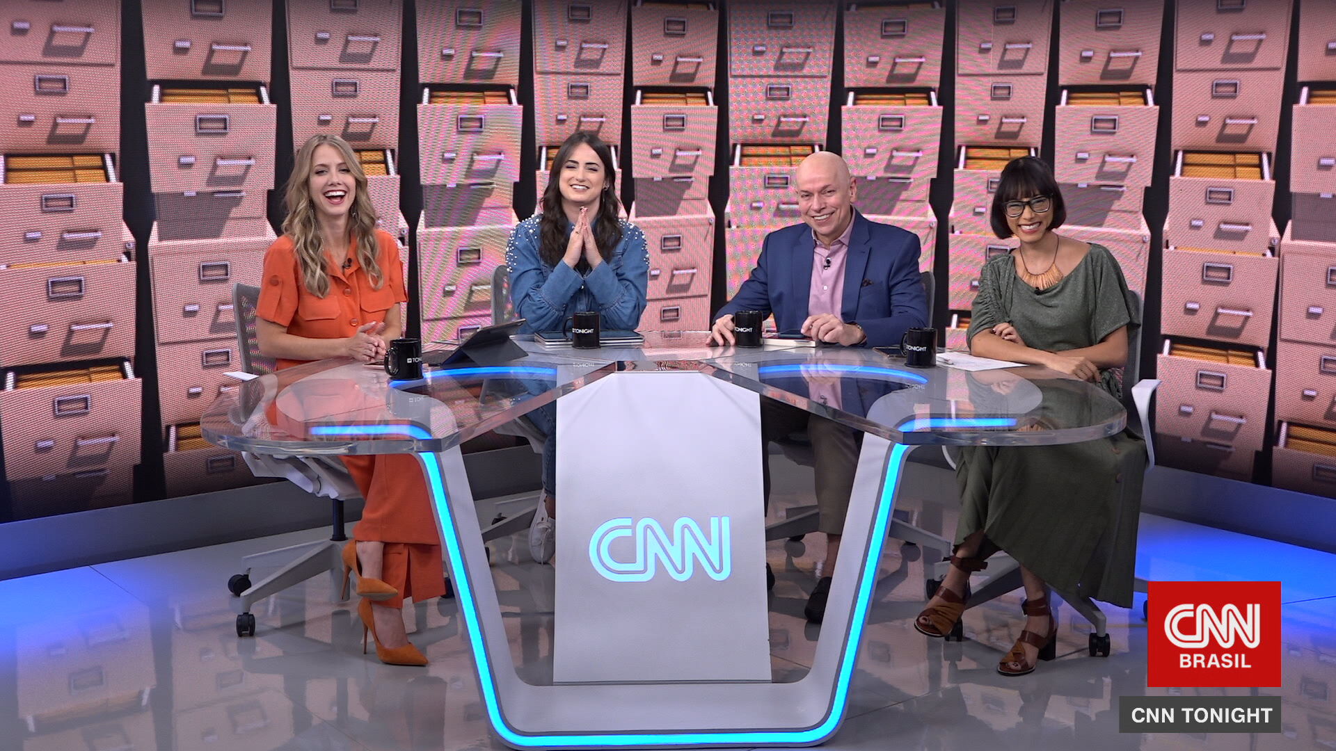 CNN Tonight, talk show apresentado por Mari Palma, Gabriela Prioli e Leandro Kar