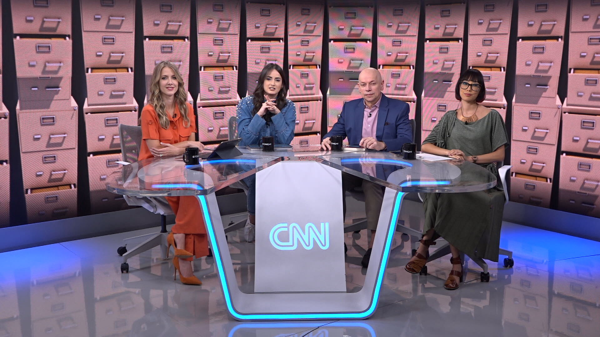 CNN Tonight, talk show apresentado por Mari Palma, Gabriela Prioli e Leandro Kar