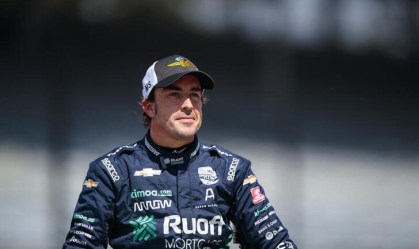 "Não há lugar no esporte para esses comentários", diz Fernando Alonso à CNN sobre Piquet