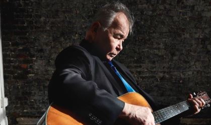 Lenda do folk e country, John Prine morre aos 73 anos com sintomas de COVID-19