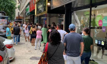 Entenda por que o teste da máscara com desodorante não tem valor científico
