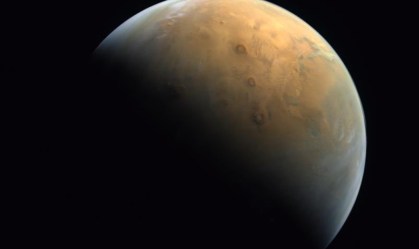 Micróbios terrestres podem sobreviver temporariamente em Marte, segundo pesquisa