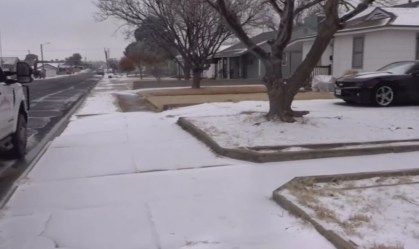 Nevasca atinge as cidades de Houston e Nova Orleans, nos Estados Unidos