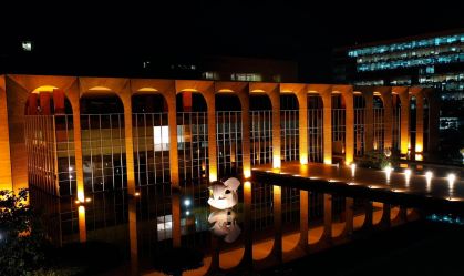 Itamaraty faz "dança das cadeiras" em postos-chave no exterior