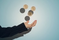 Bitcoin já rende 116% no ano e é um dos melhores investimentos de 2021, diz ranking