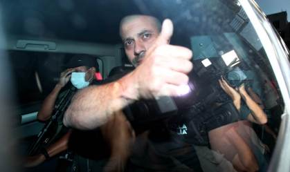 O deputado federal Daniel Silveira (PSL-RJ) deixa a sede da Polícia Federal (PF)