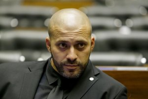 Daniel Silveira diz ter tirado tornozeleira eletrônica