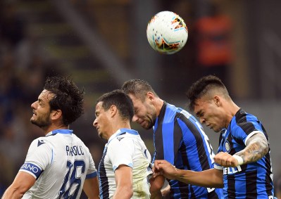 Cena de partida entre Milan e Lazio, pela Série A do Campeonato Italiano