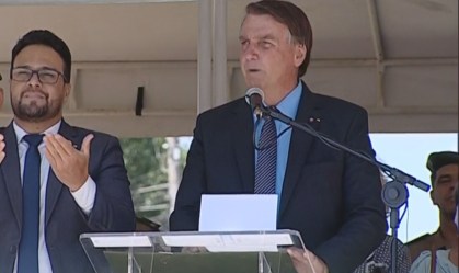 Bolsonaro diz que novo auxílio emergencial deve ter quatro parcelas de R$ 250